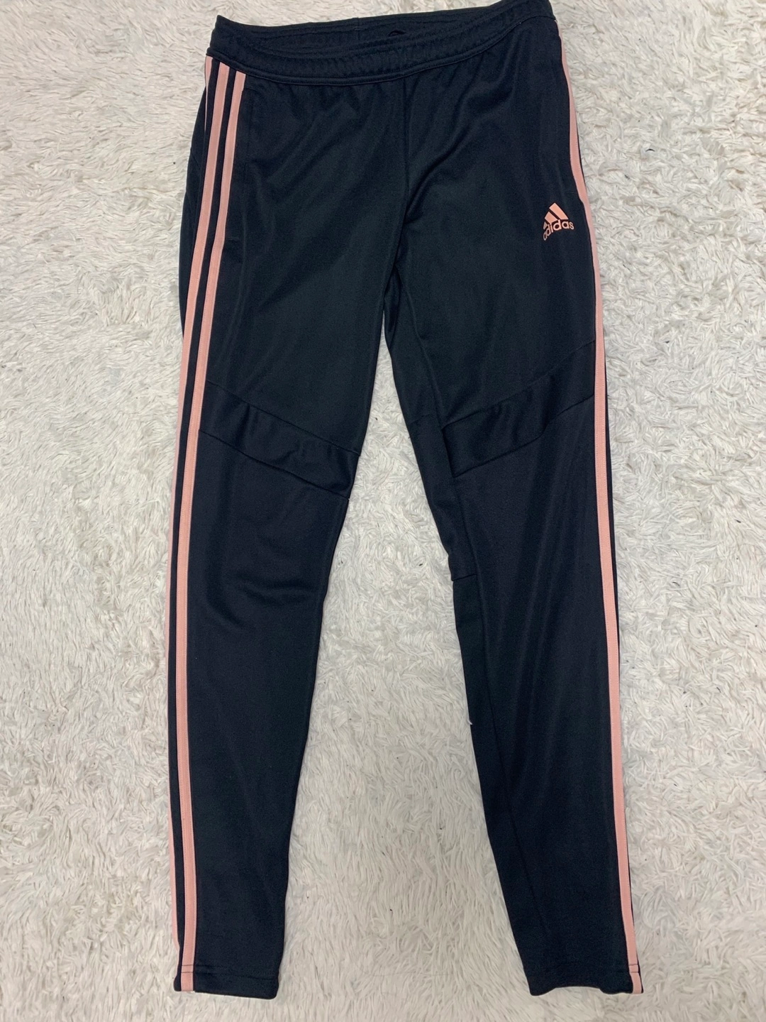 アディダス トレーニングパンツ ブラック×オレンジ