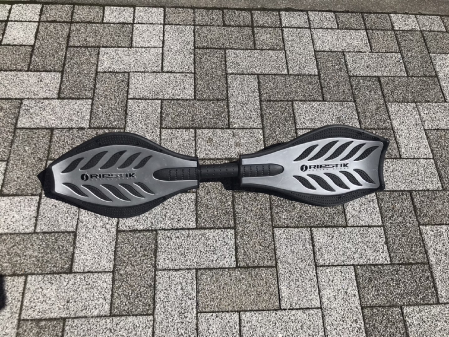 リップスティック　ブレイブボード