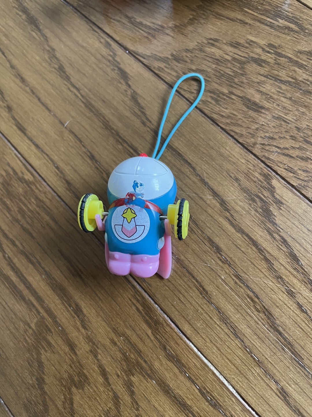 ドラえもんのおもちゃ　ハッピーセットなどの写真2枚目