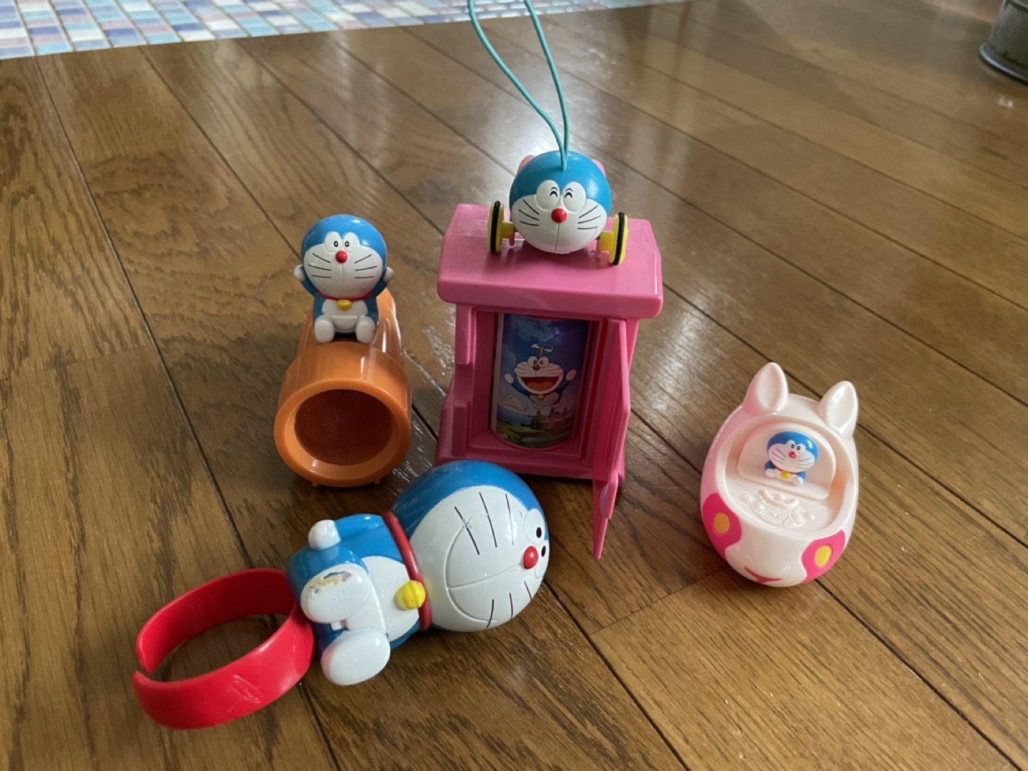 ドラえもんのおもちゃ　ハッピーセットなど