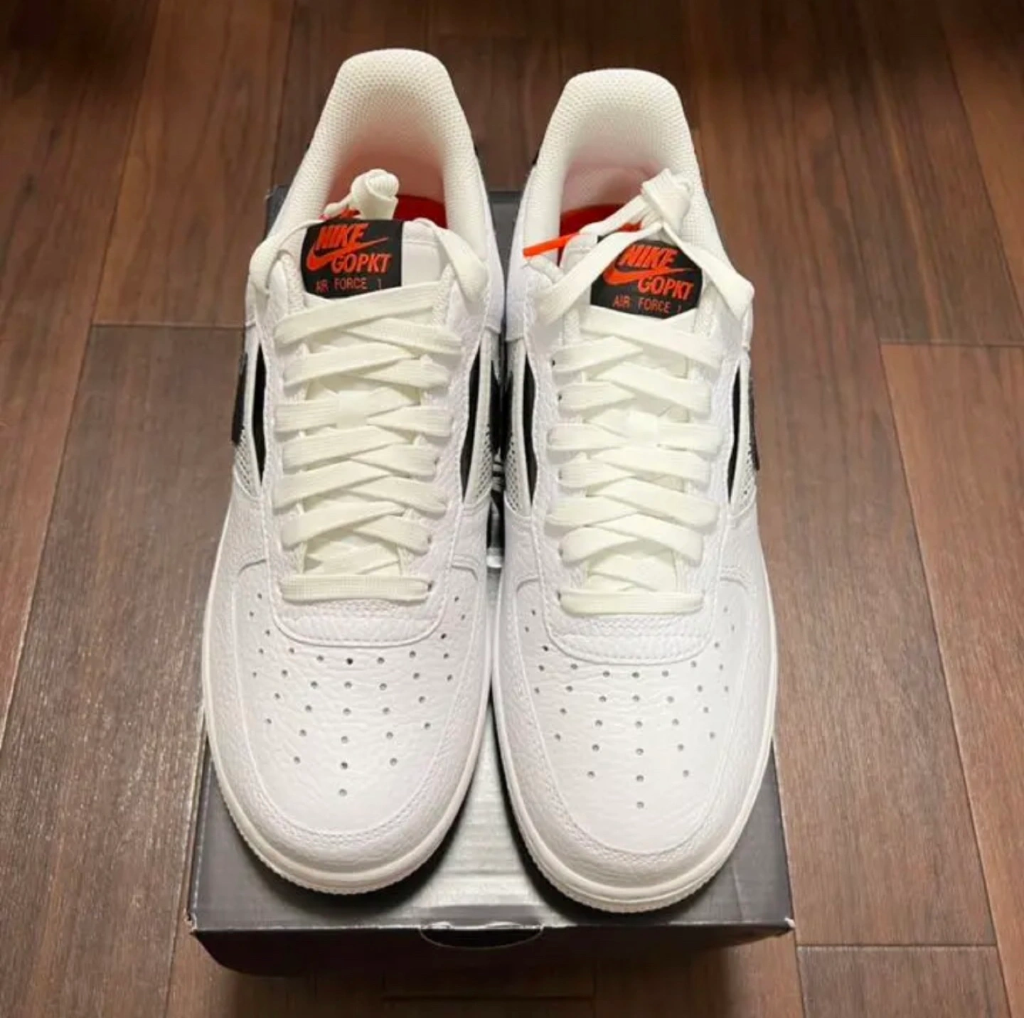 【希少】 NIKE ナイキ エアフォース1 DH7567-100の写真2枚目