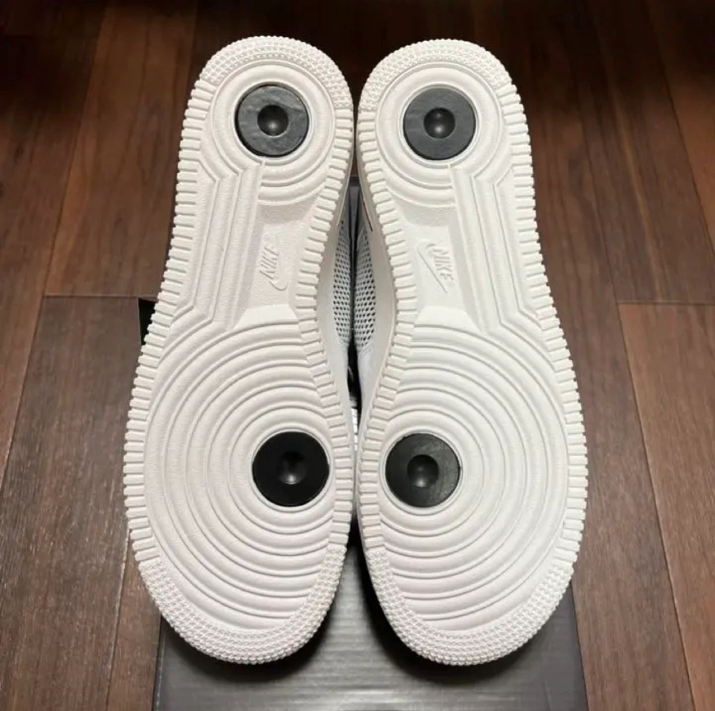 【希少】 NIKE ナイキ エアフォース1 DH7567-100の写真6枚目