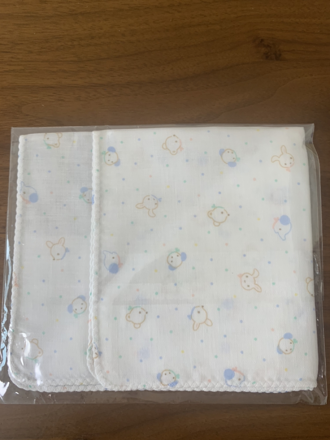 新品　familiarガーゼハンカチの写真3枚目