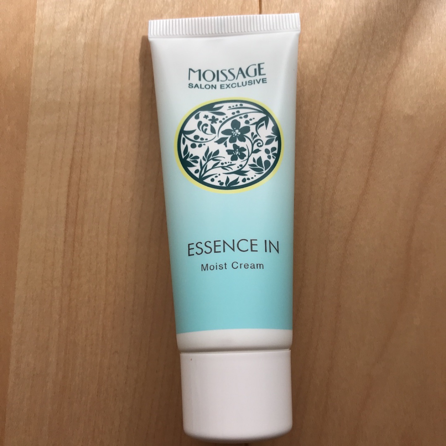 ハンドクリーム　DHC 菊星 モイサージュ エッセンスインモイストクリーム 45g   未使用