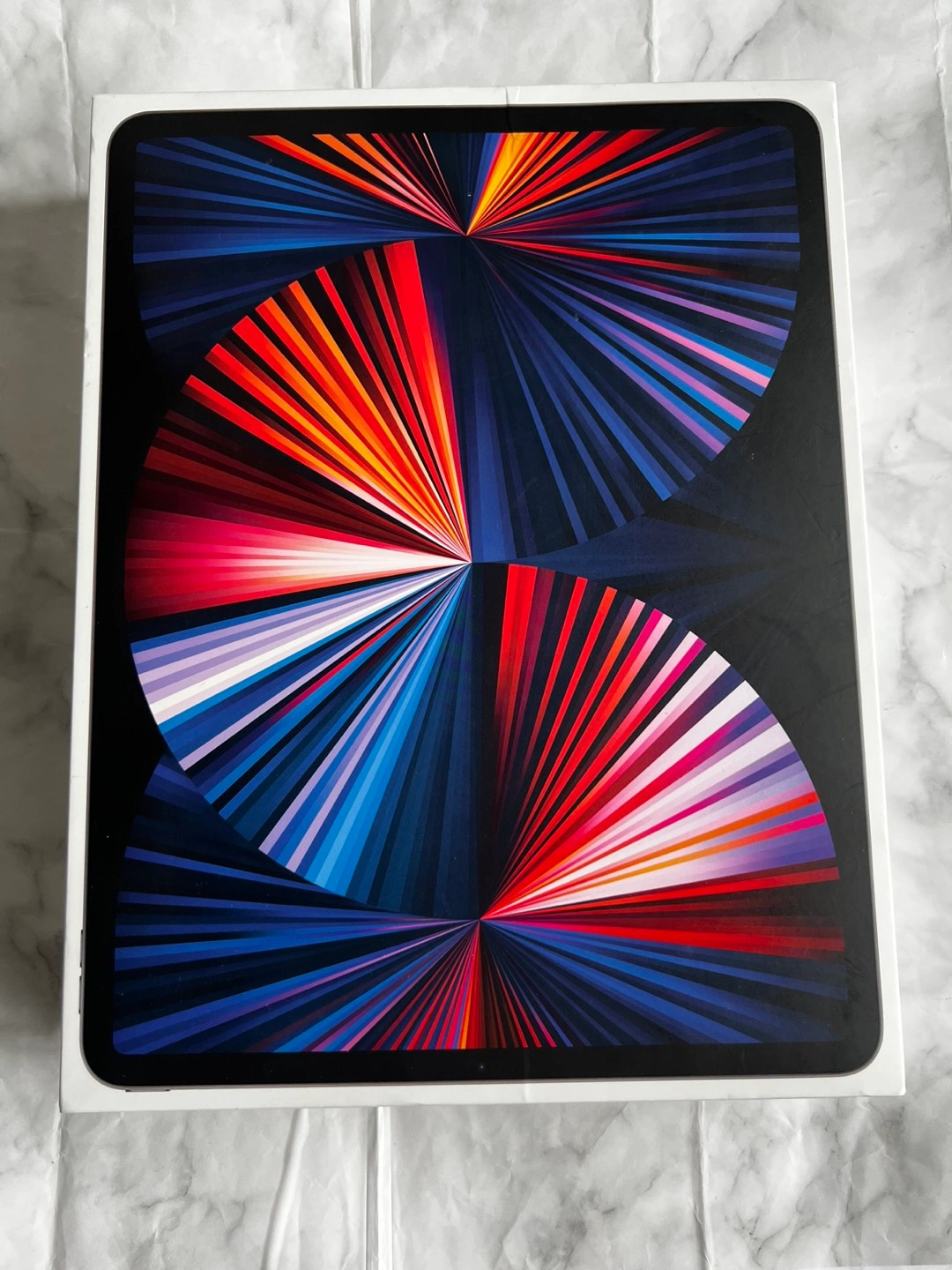 【極美品、保証】iPad Pro 12.9 第5世代 128GB simフリー