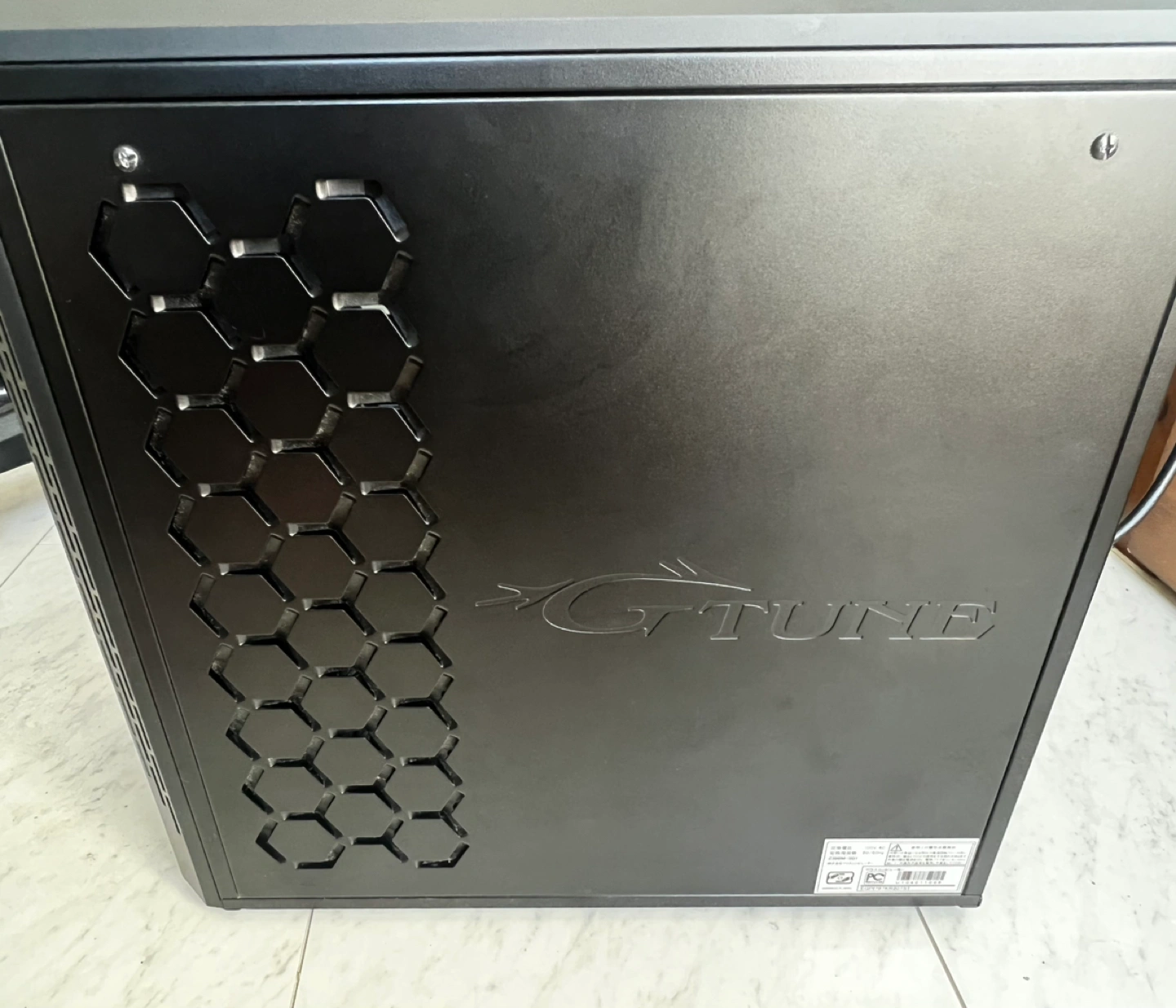 【大容量】G-Tune i7 9700K Geforce RTX 2070 Superの写真2枚目