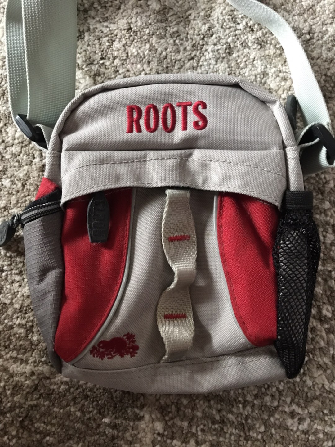 ROOTS ルーツ　ショルダーバッグ