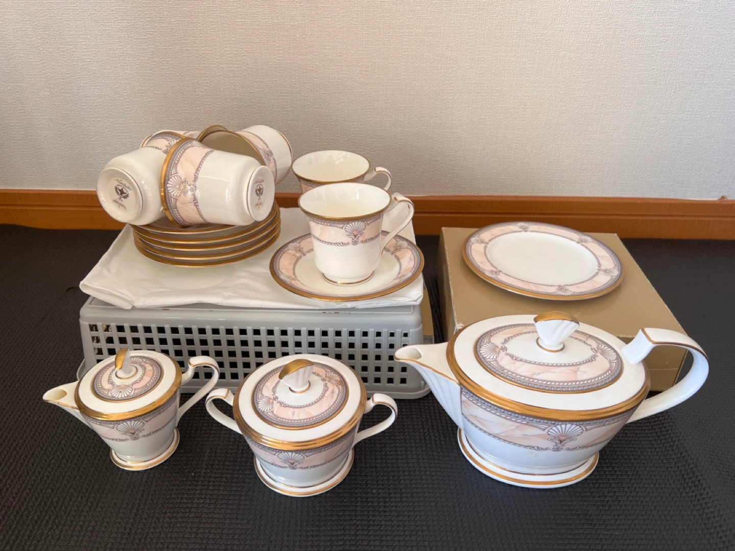 ノリタケティーセット(パシフィックマジェスティ)