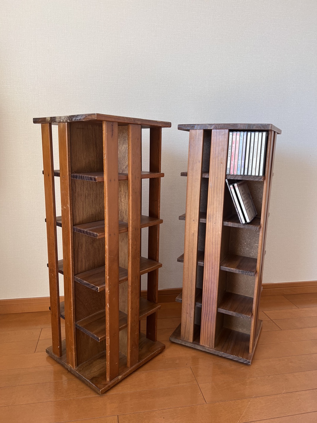 木製CDラック2台【譲ります】