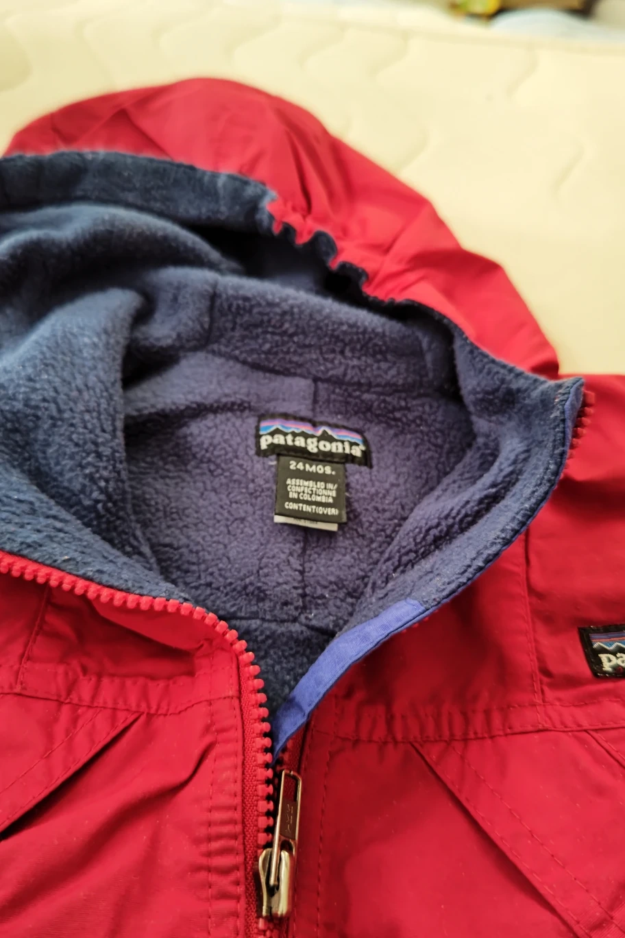【お話し中】patagonia サイズ24M0S. 子ども服の写真2枚目