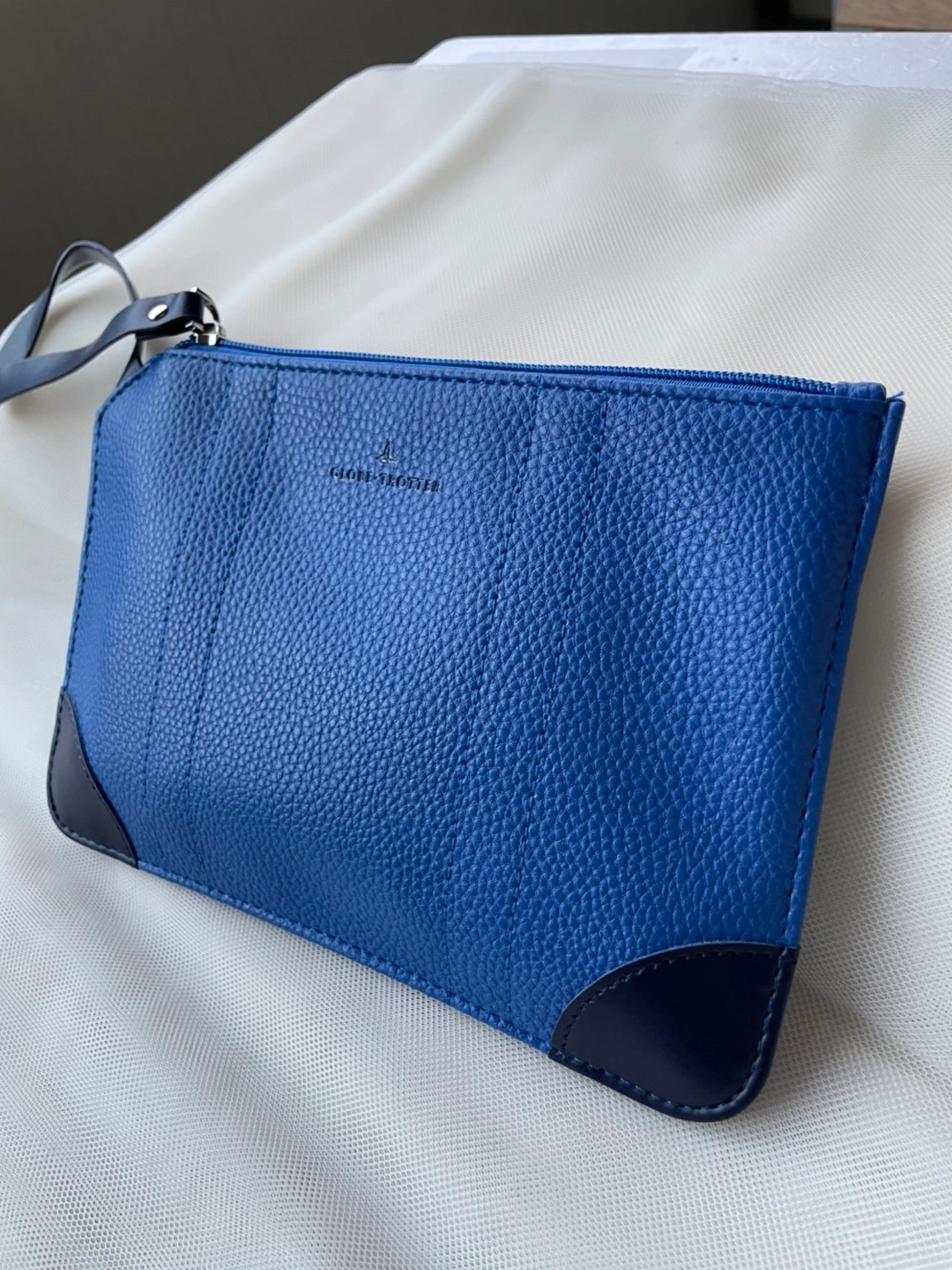GLOBE-TROTTER × ANAアメニティポーチ