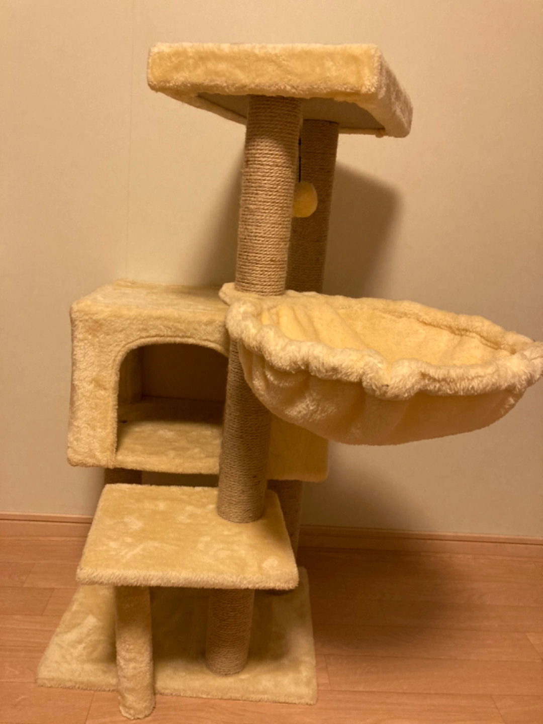 キャットタワー