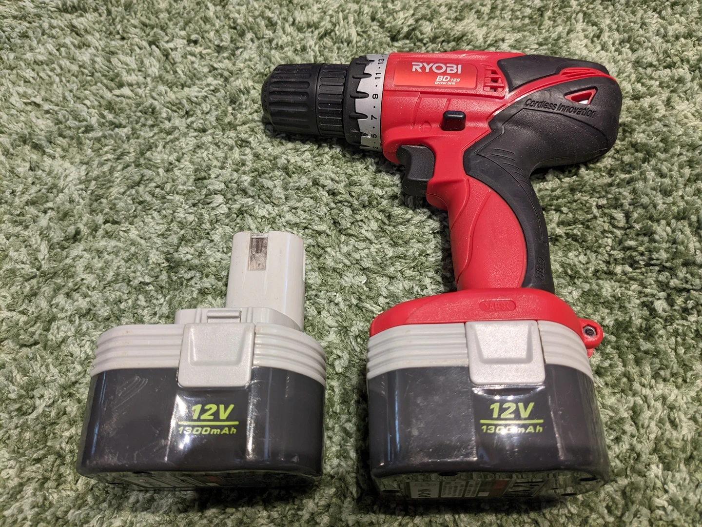 《処分値引▲1,900円》【断捨離中】RYOBI(リョービ)製 充電式電動ドライバー【専用ケース・予備バッテリー1個付き】の写真3枚目