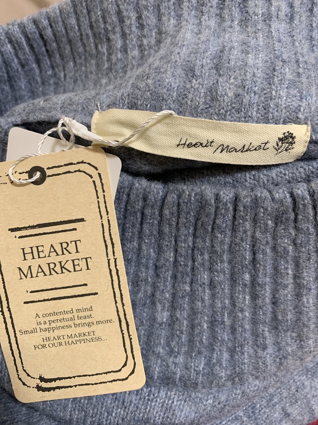 ハートマーケット　Heart Market ブルー　もちもちニット立体ハイネックの写真3枚目