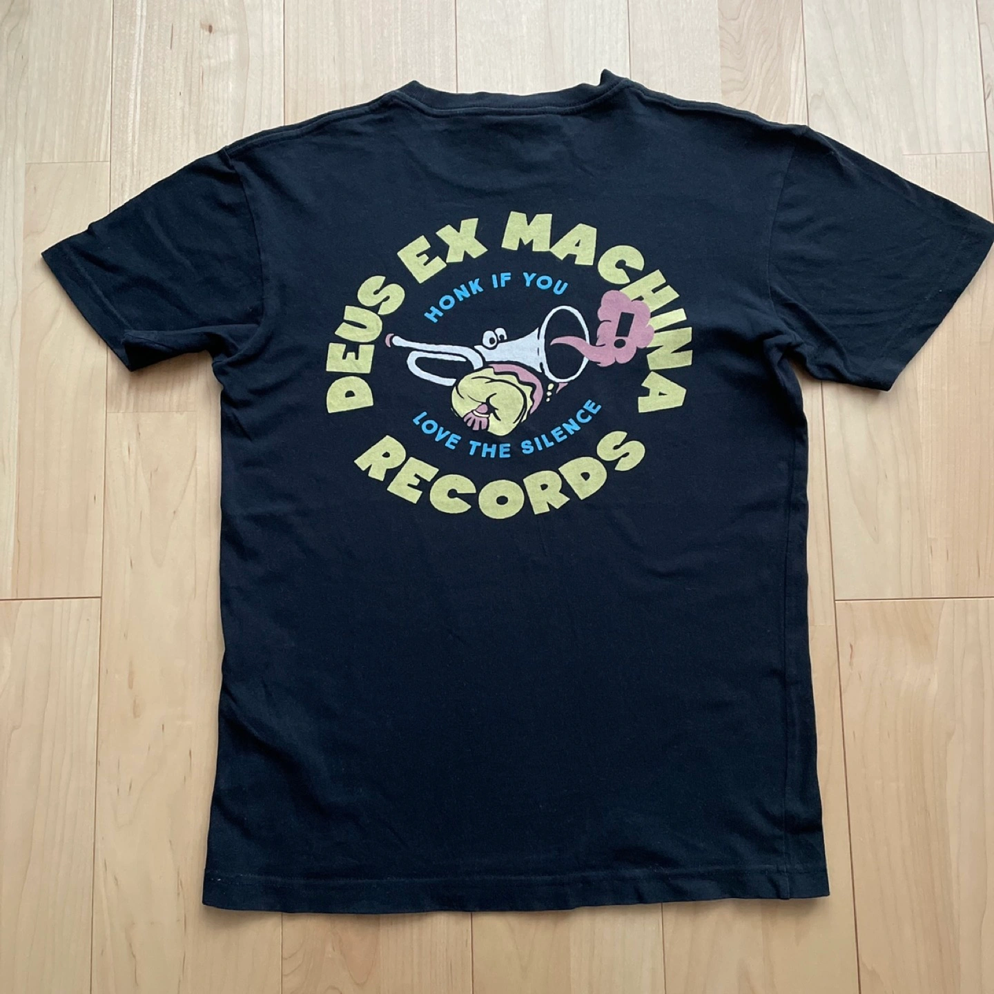 Tシャツ黒DEUS EX MACHINA RECORDS &PUBLISHING