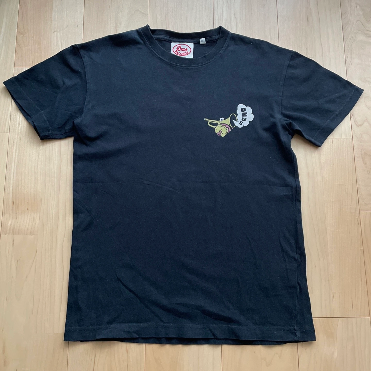 Tシャツ黒DEUS EX MACHINA RECORDS &PUBLISHINGの写真2枚目
