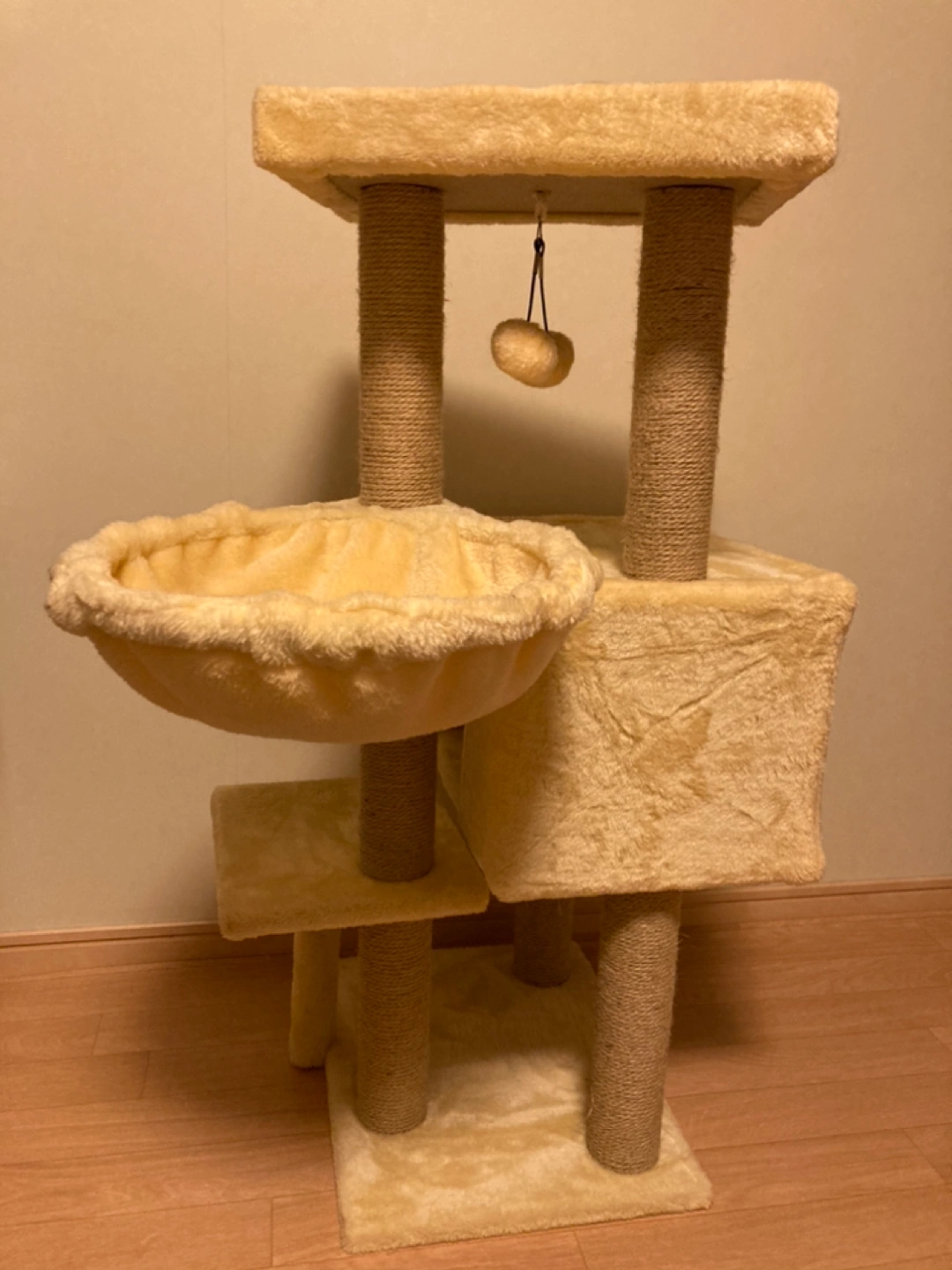 キャットタワーの写真3枚目