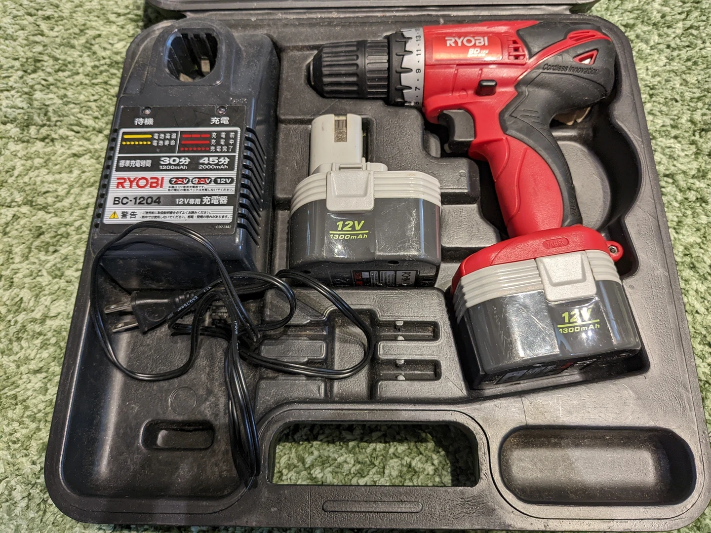 《処分値引▲1,900円》【断捨離中】RYOBI(リョービ)製 充電式電動ドライバー【専用ケース・予備バッテリー1個付き】の写真2枚目