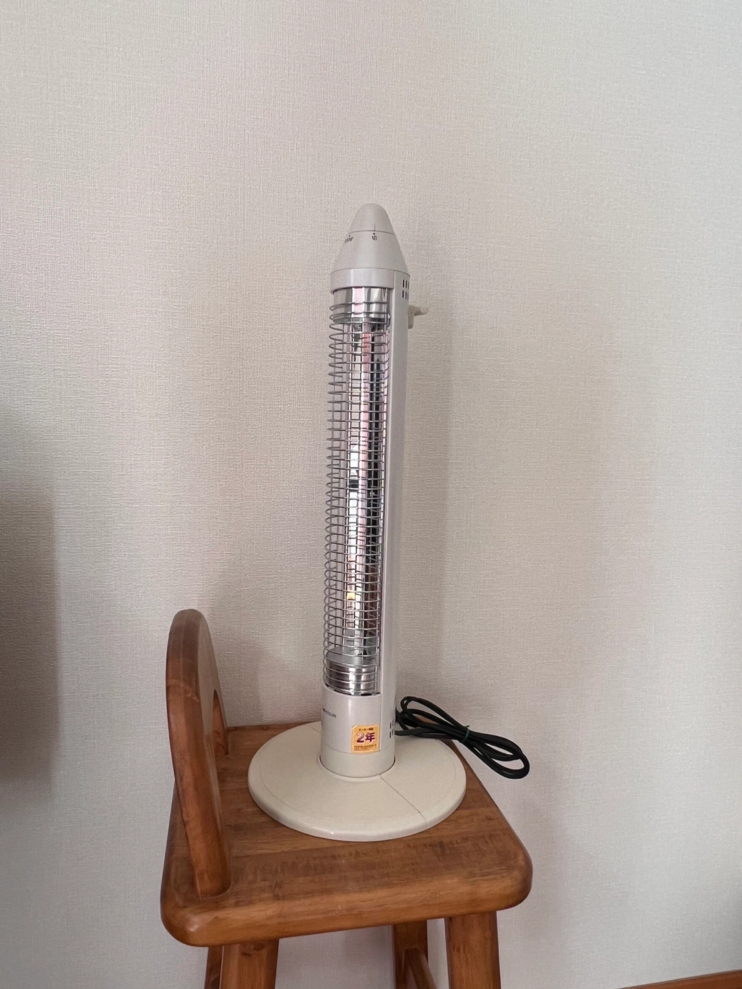 【譲ります】電気ストーブ(600W/300W切替)