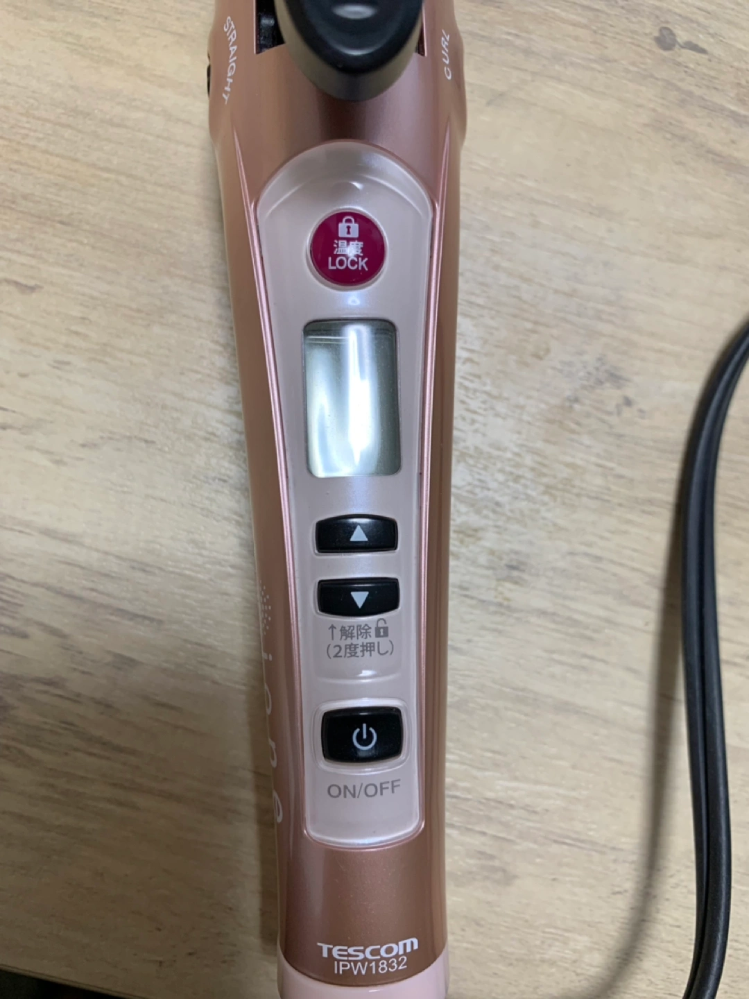 テスコム (TESCOM) ヘアアイロン スチーム付 マイナスイオン 2WAY ione 32mmの写真2枚目
