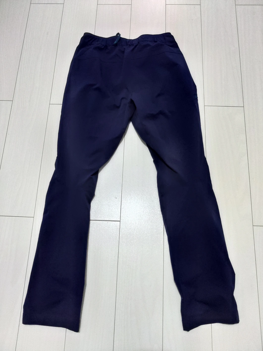 カリマー　hot rock pants ダークネイビーの写真3枚目