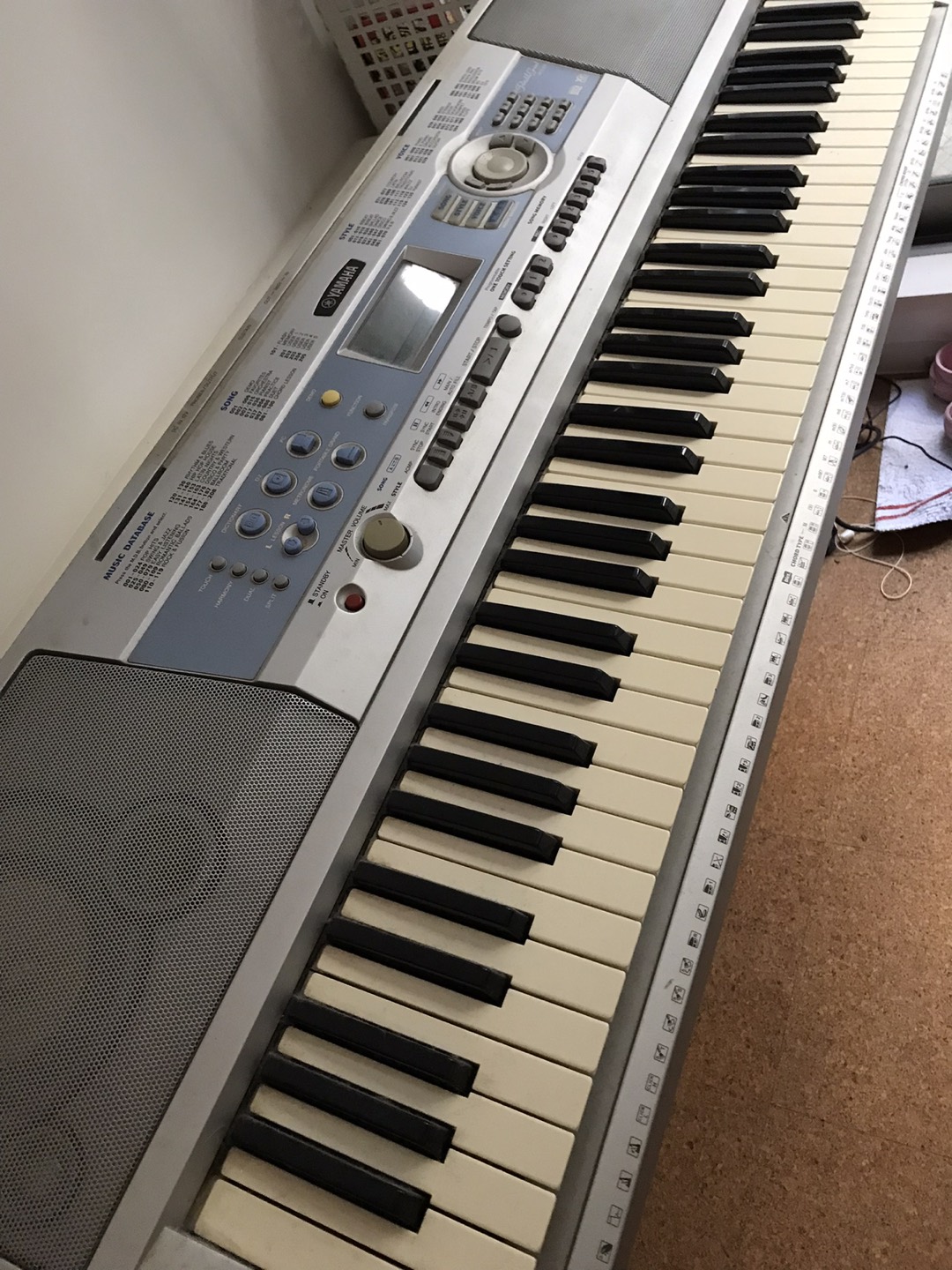 YAMAHA 電子ピアノキーボード、DGX-200 値下げしました。の写真3枚目