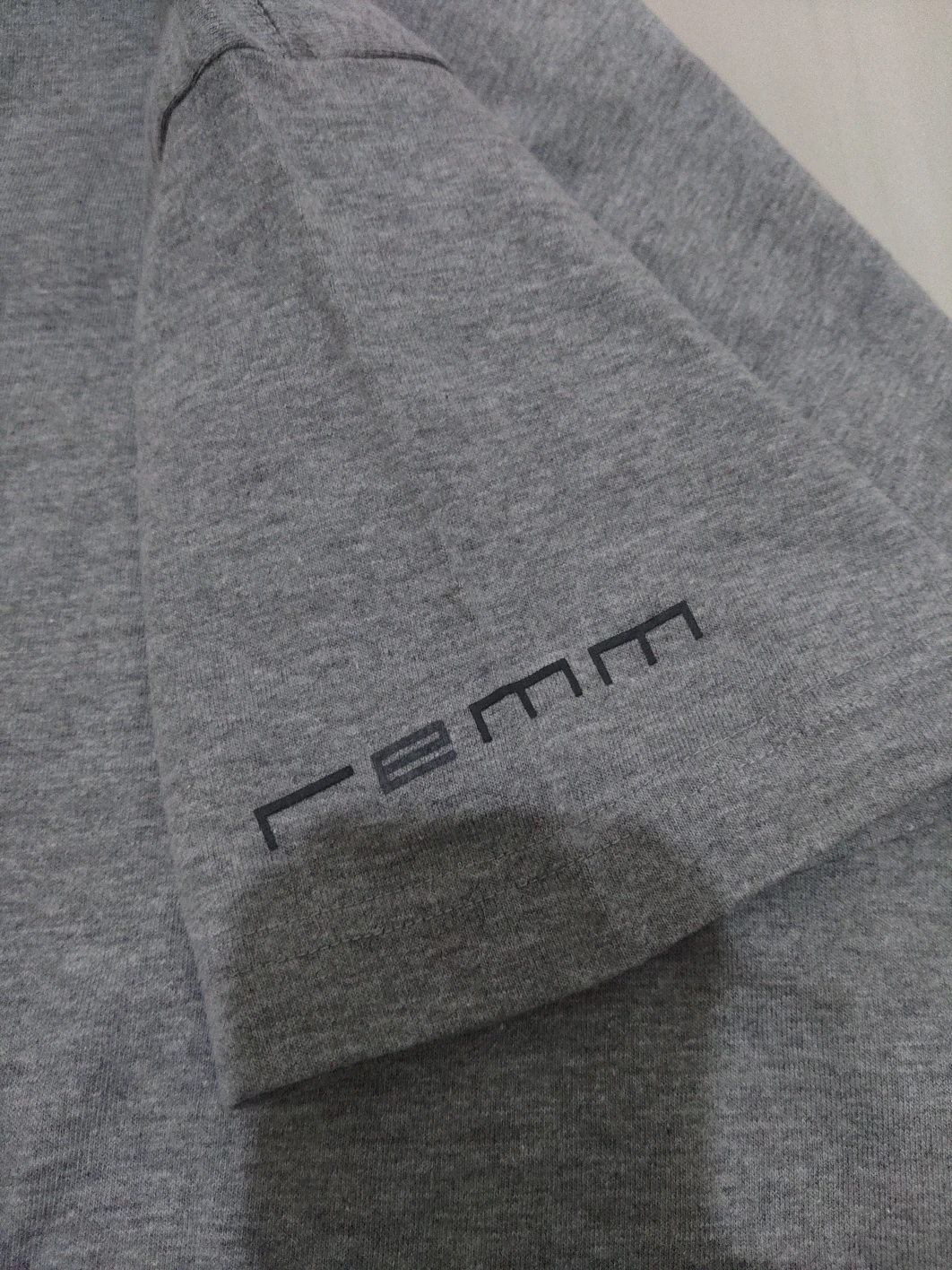レム　ホテル　Tシャツの写真2枚目