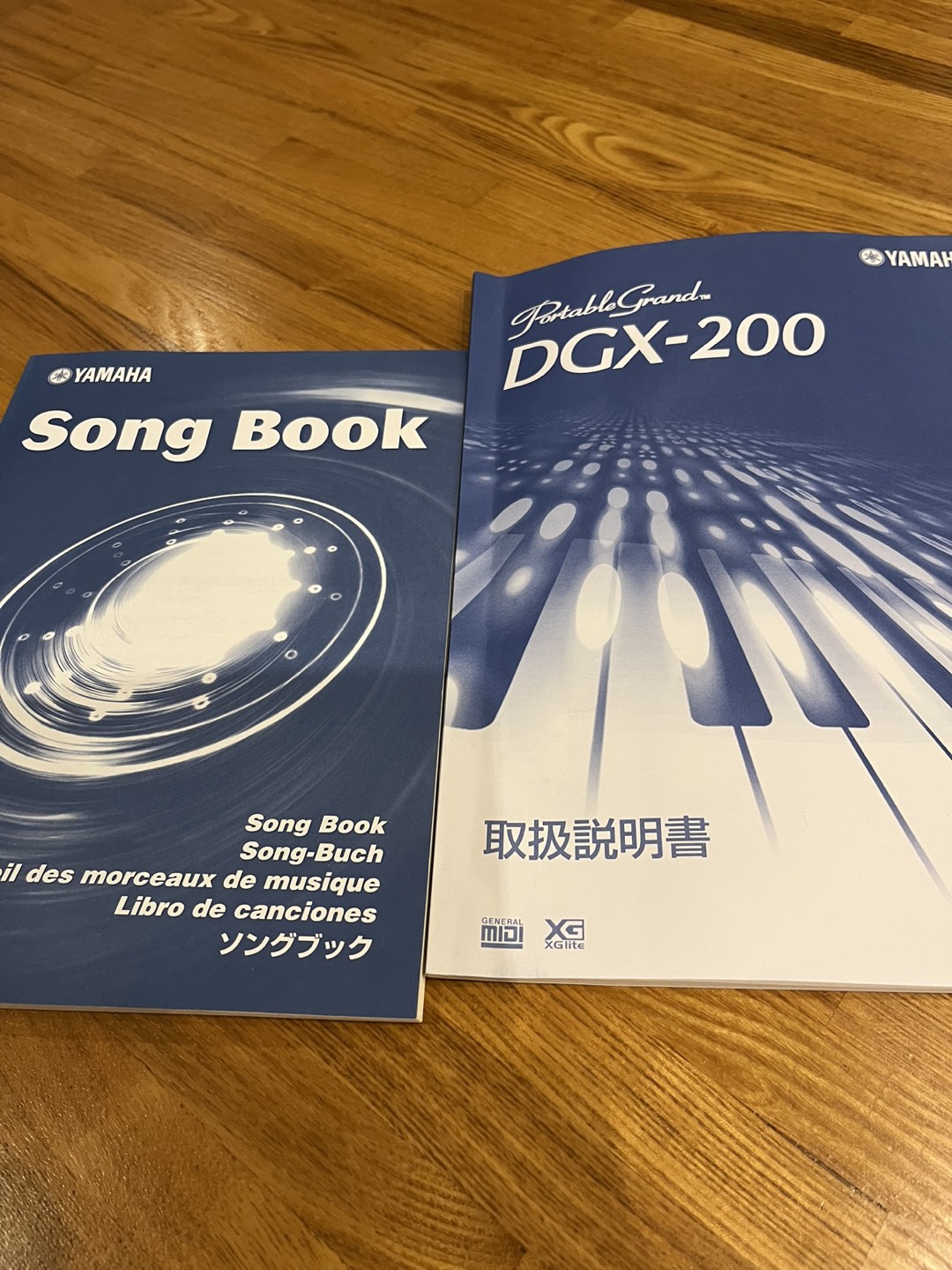 YAMAHA 電子ピアノキーボード、DGX-200 値下げしました。の写真4枚目