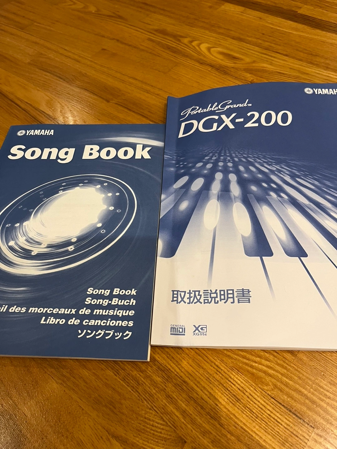 YAMAHA 電子ピアノキーボード、DGX-200 値下げしました。の写真4枚目