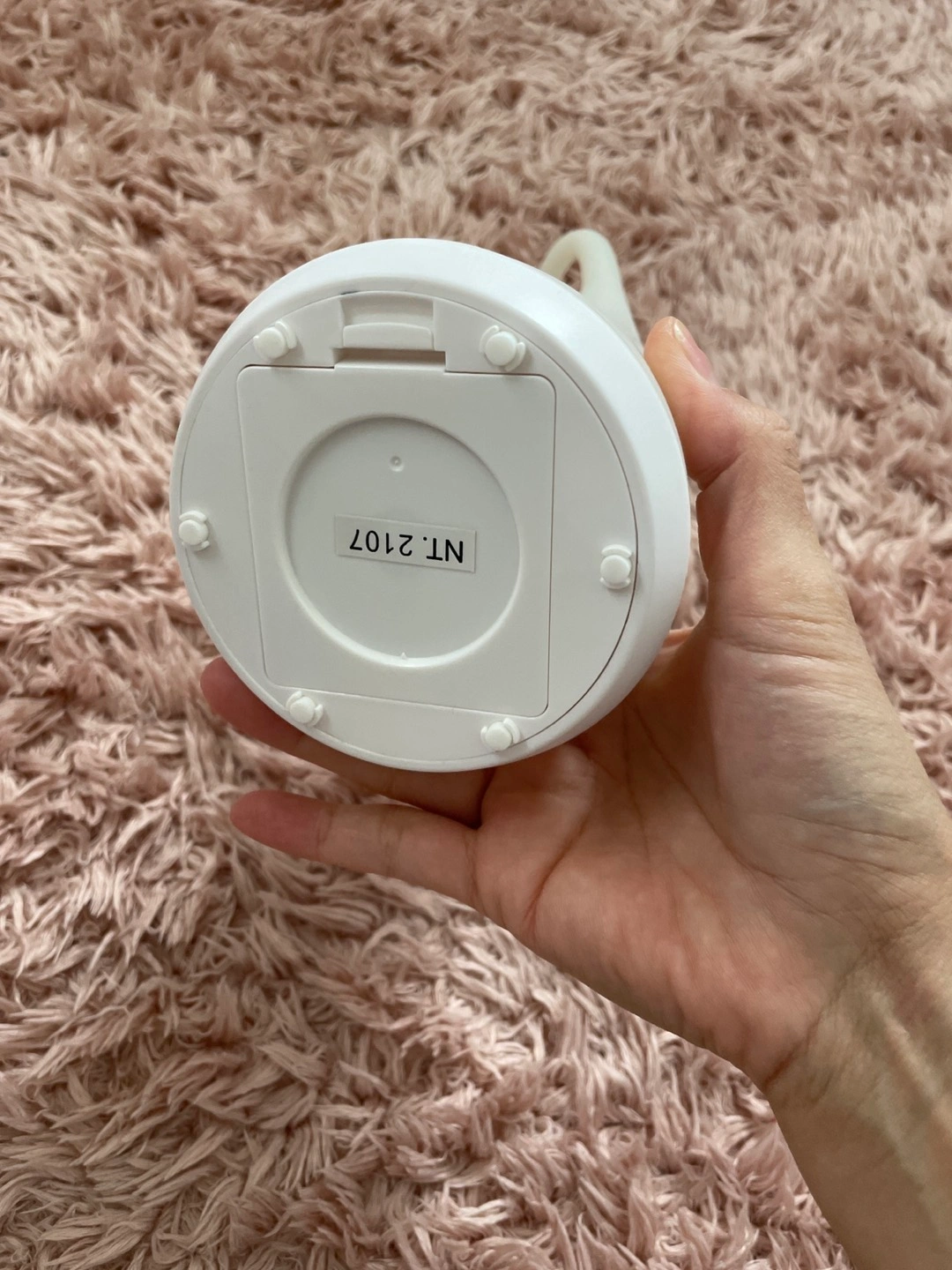 ニトリ LEDランプ ホルン 夜間授乳に◎の写真3枚目