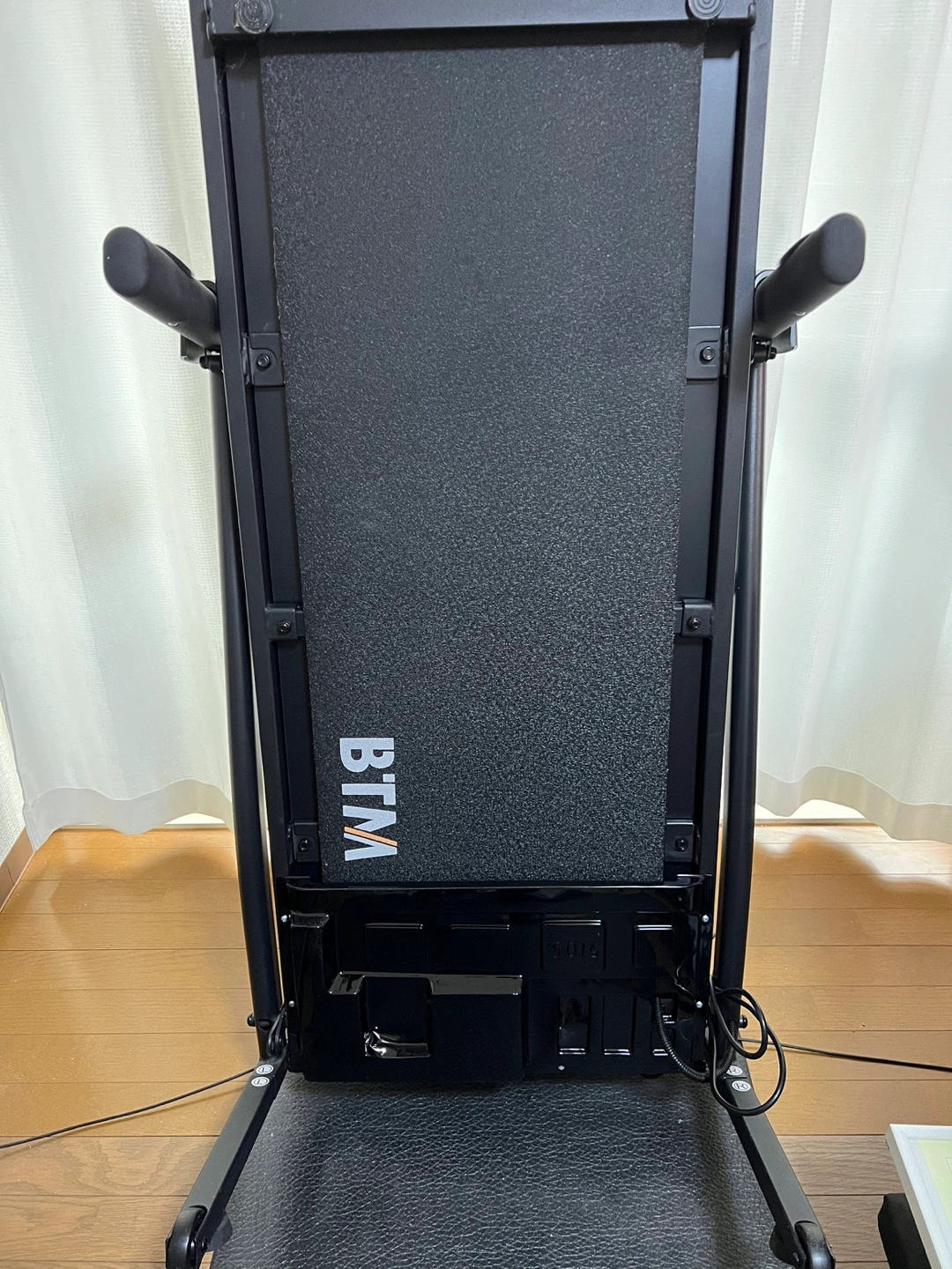 BTM 個人宅用ルームランナー(折りたたみ収納可能)の写真2枚目