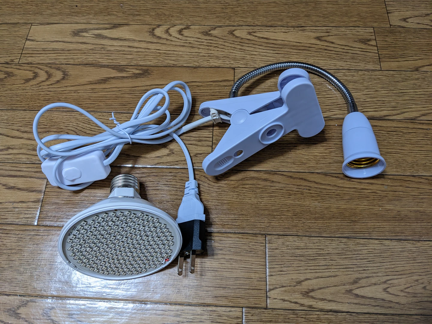 「予約中」 LED ランプ 美顔器 セラピーライトの写真4枚目
