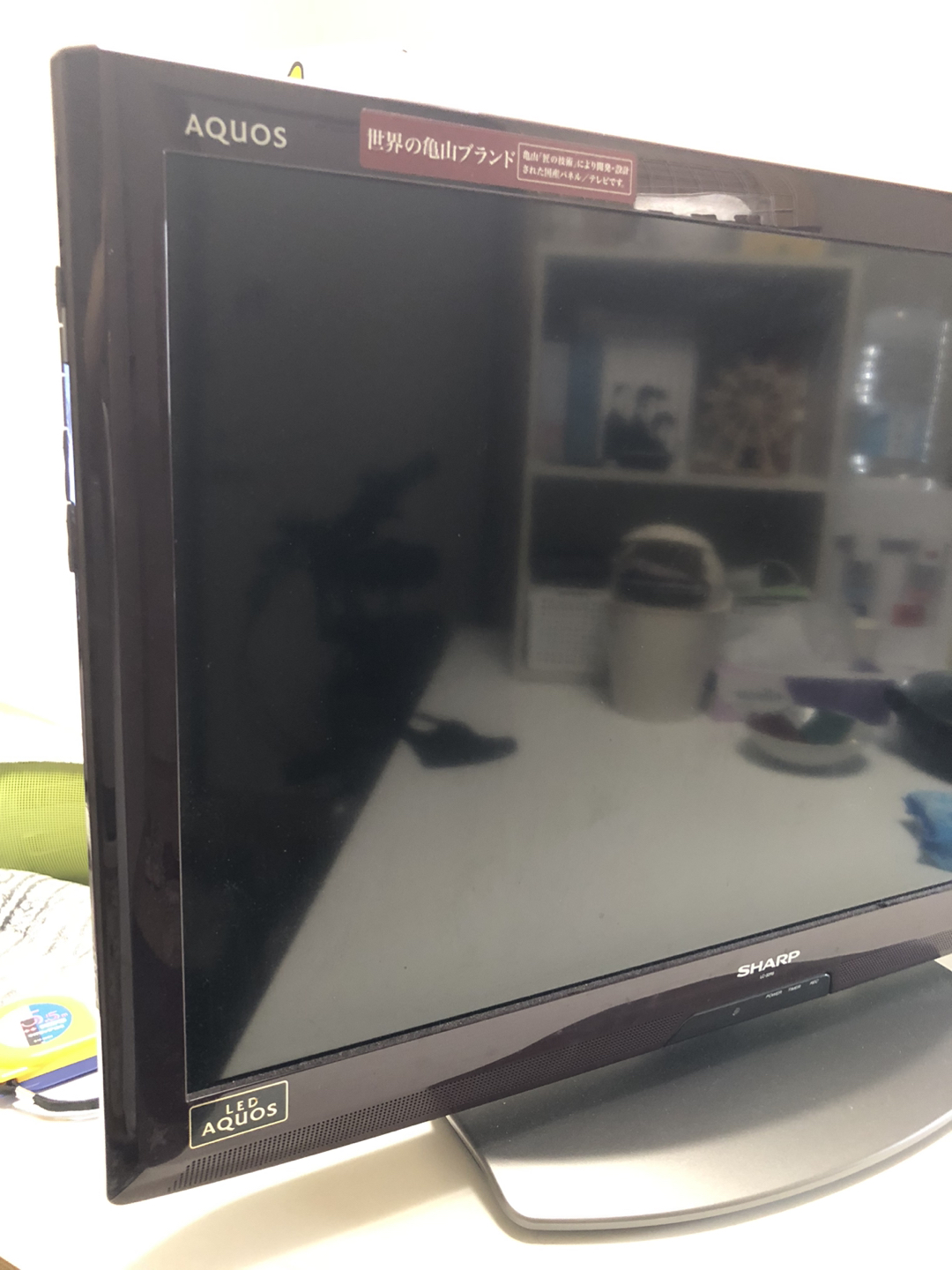 シャープAQUOS32V型LEDテレビの写真3枚目