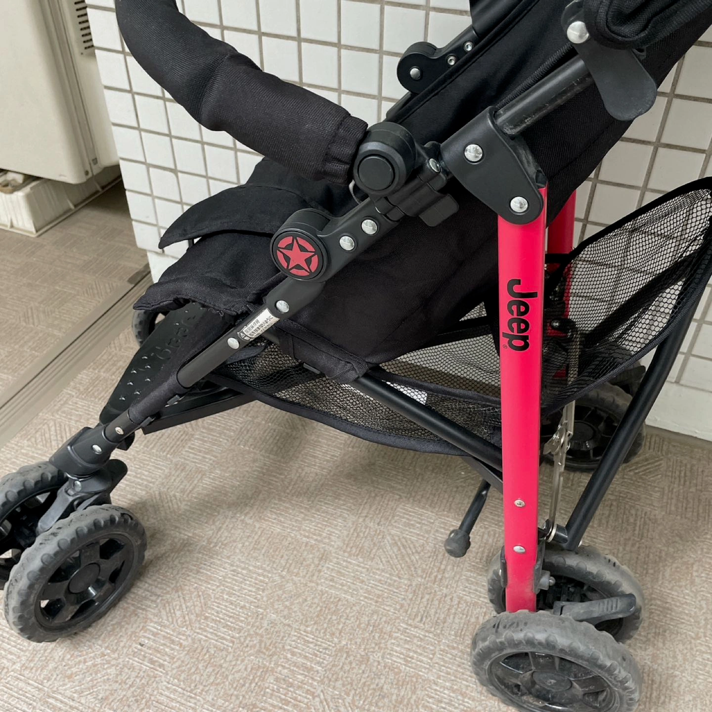 Jeep B型 ベビーカー 赤 フロントバー付 JS-WLST-JN1 7ヶ月〜3歳の写真7枚目