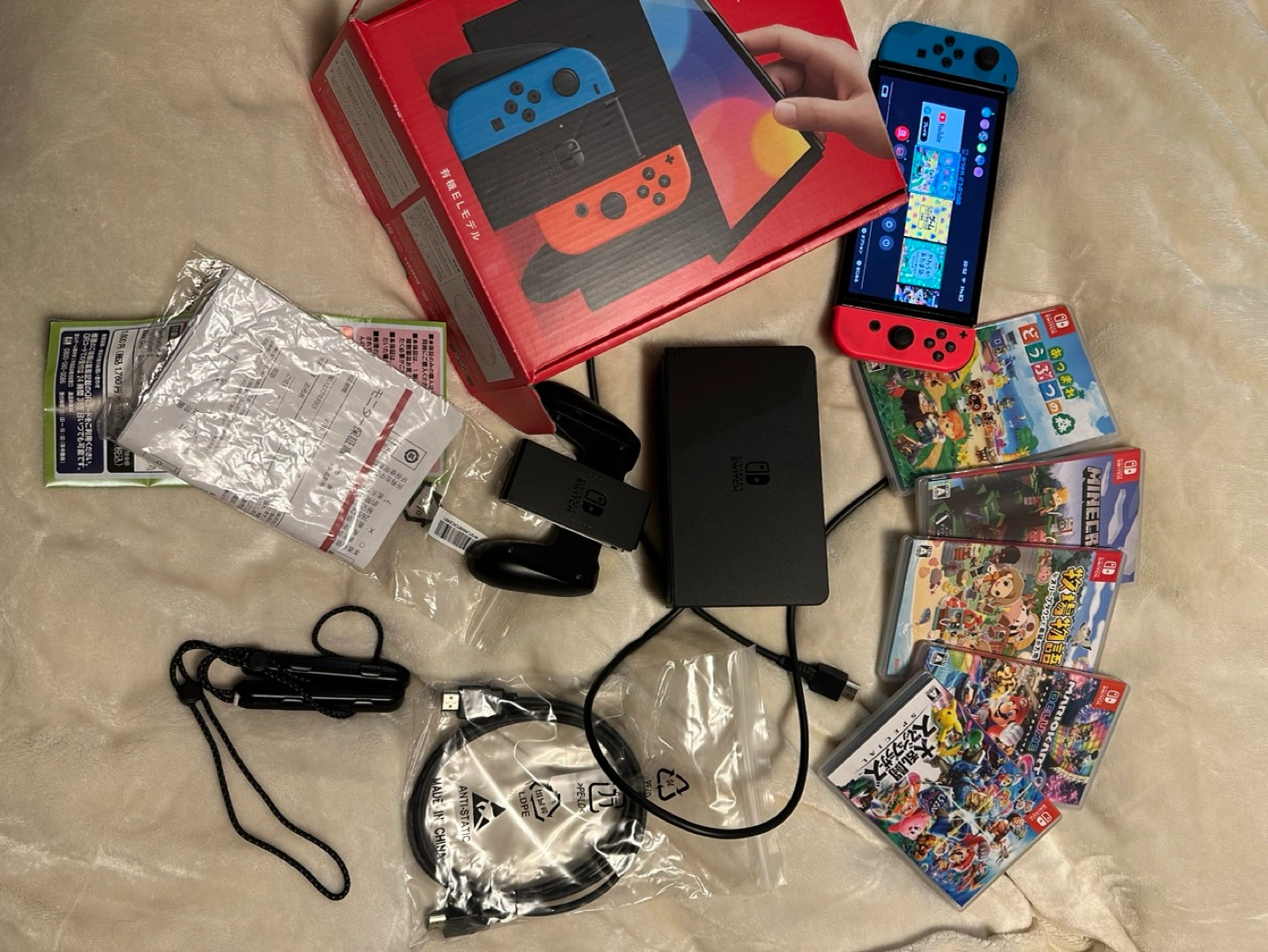 任天堂switchとソフト5枚の写真2枚目