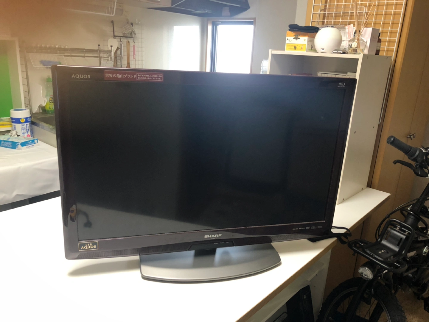 シャープAQUOS32V型LEDテレビ