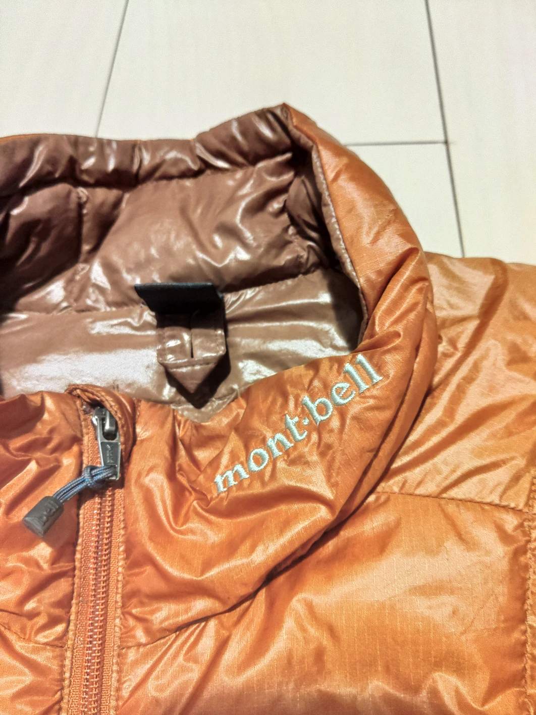 モンベル　スペリオダウンジャケットの写真2枚目
