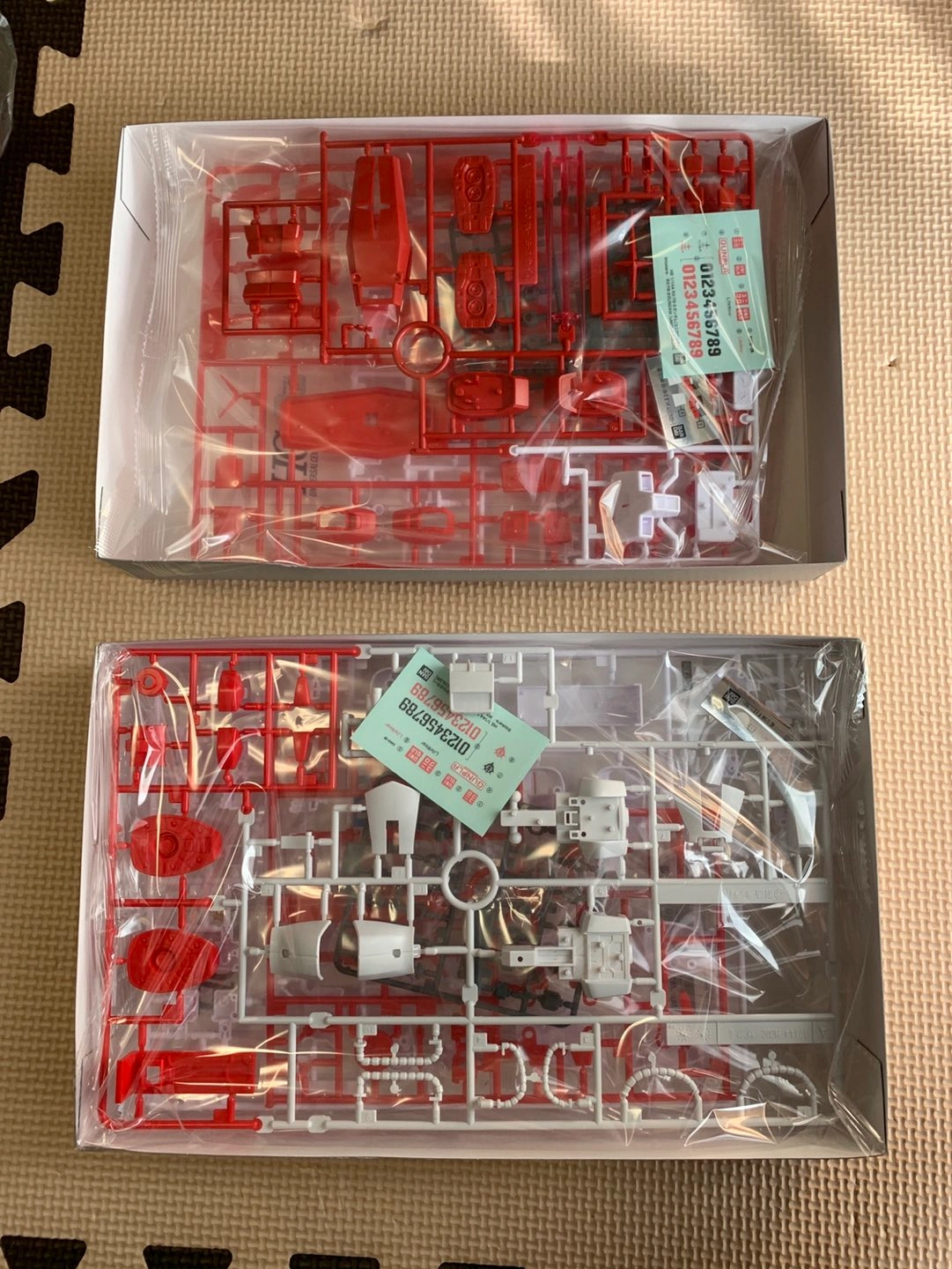 ユニクロ ガンダム プラモデル 2個セットの写真2枚目