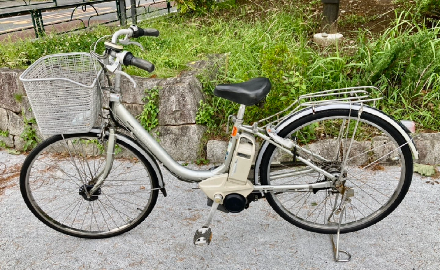 【最終値下げ】電動自転車 assista 26インチ
