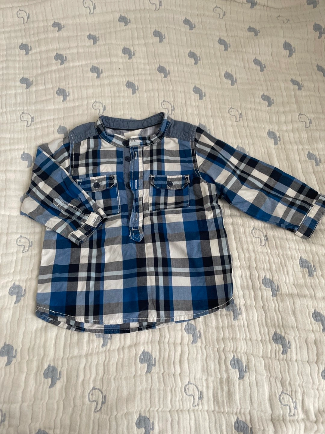 H&M ベビー用チェックシャツ 6-9M