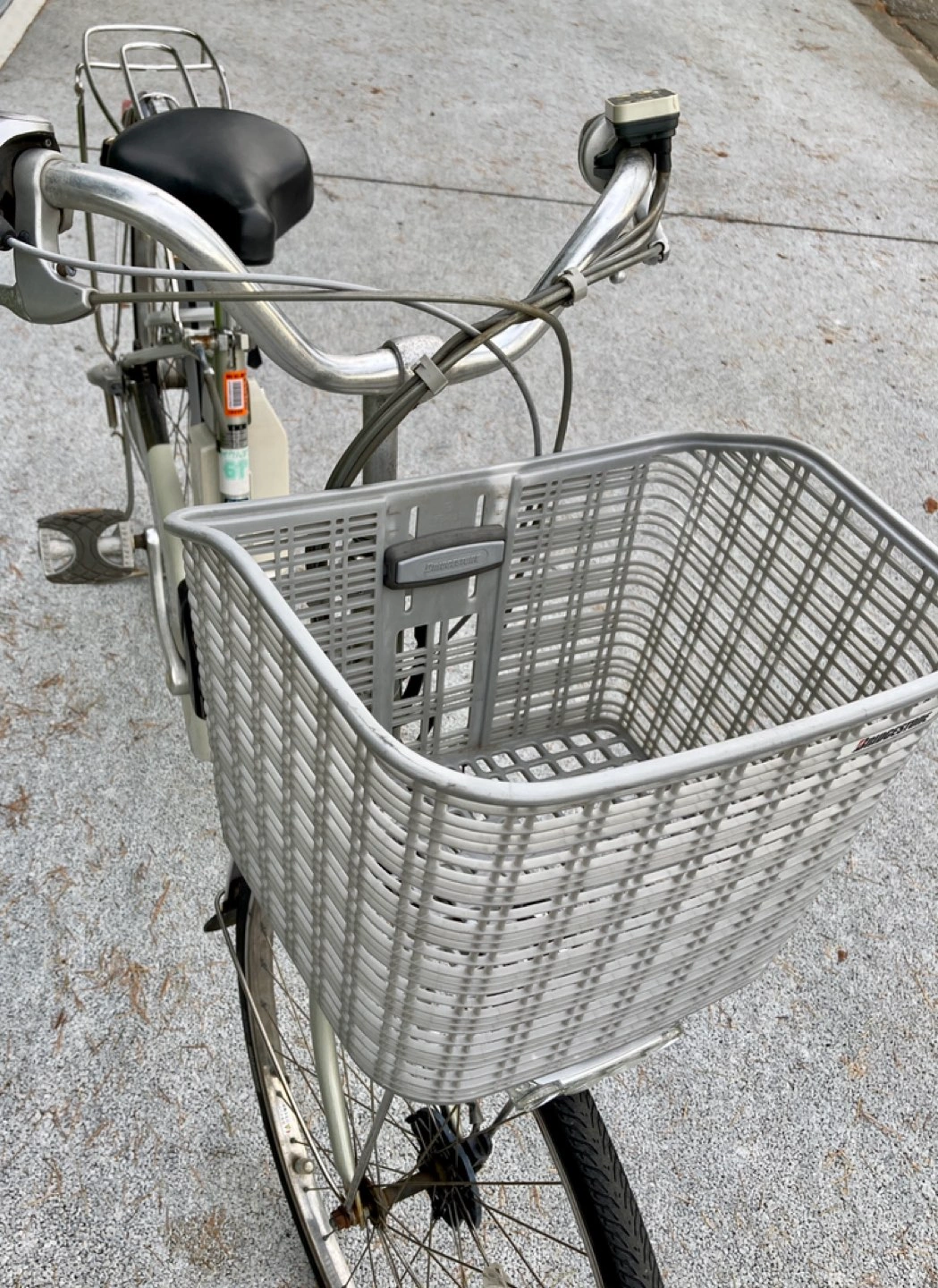 【最終値下げ】電動自転車 assista 26インチの写真9枚目