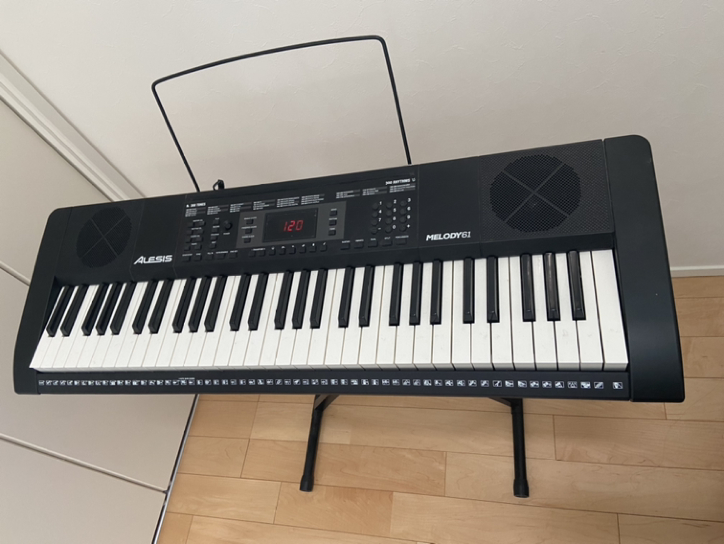 電子キーボード61鍵盤スタンド付きAlesis MELODY 61の写真2枚目