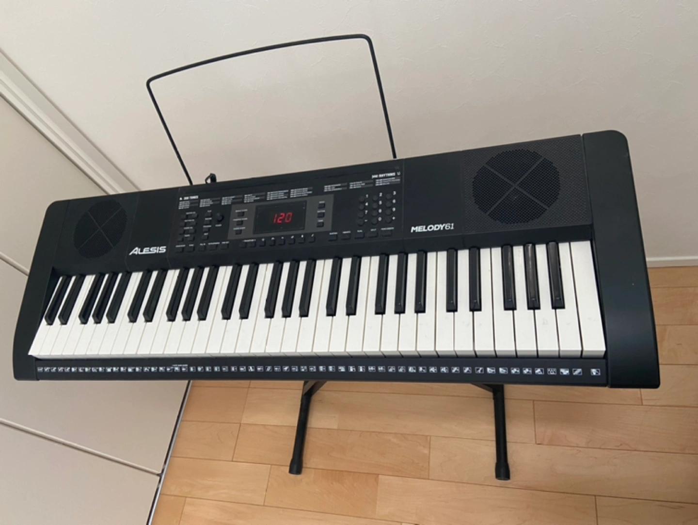 電子キーボード61鍵盤スタンド付きAlesis MELODY 61の写真2枚目