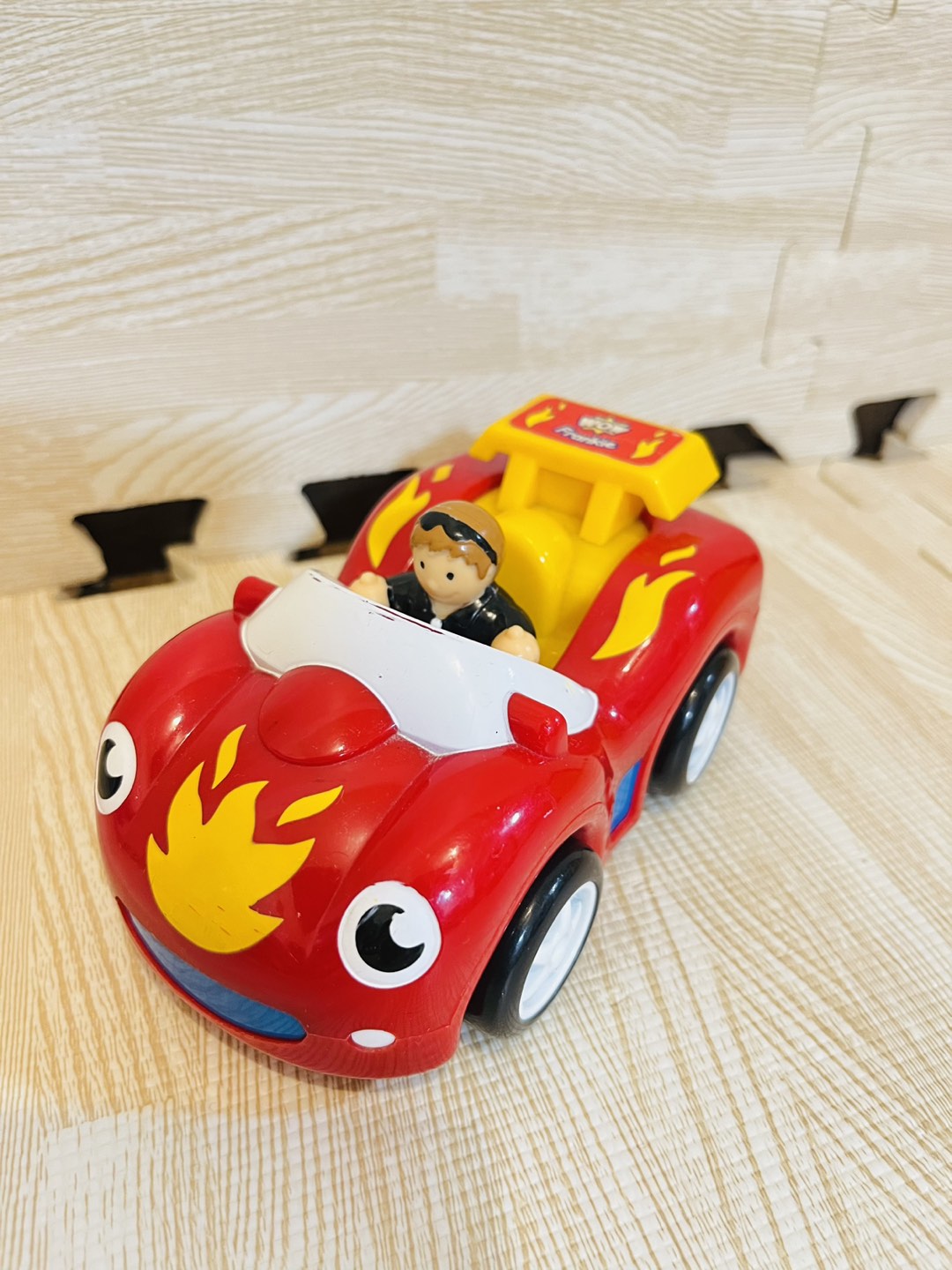 人形付き車
