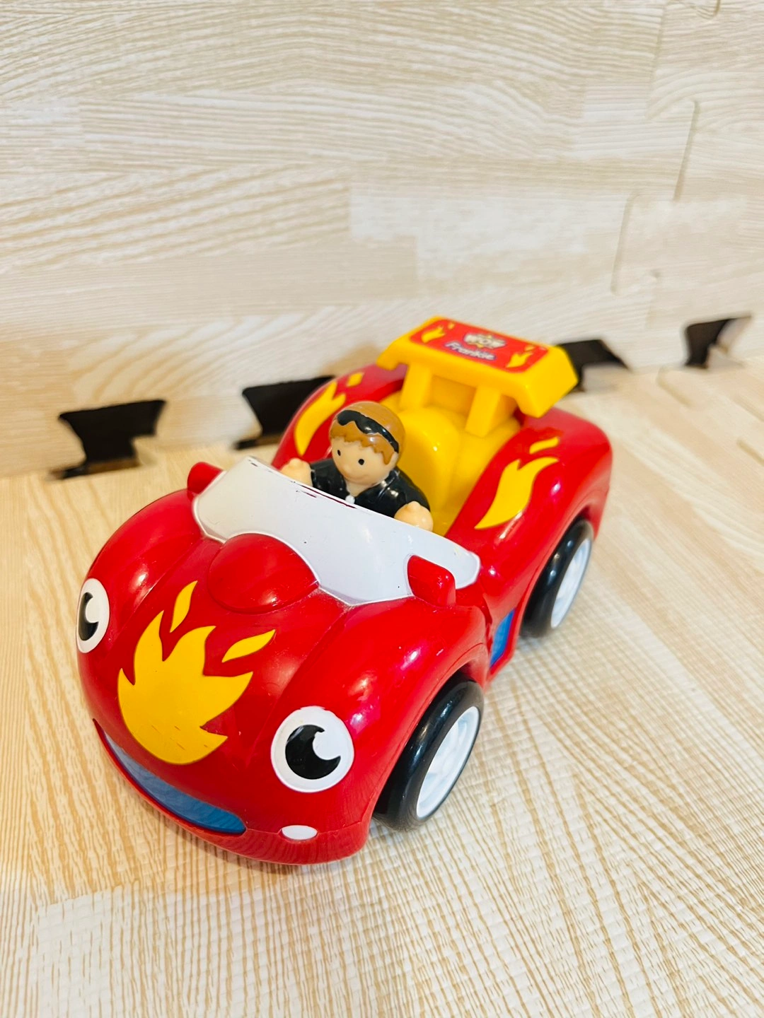 人形付き車