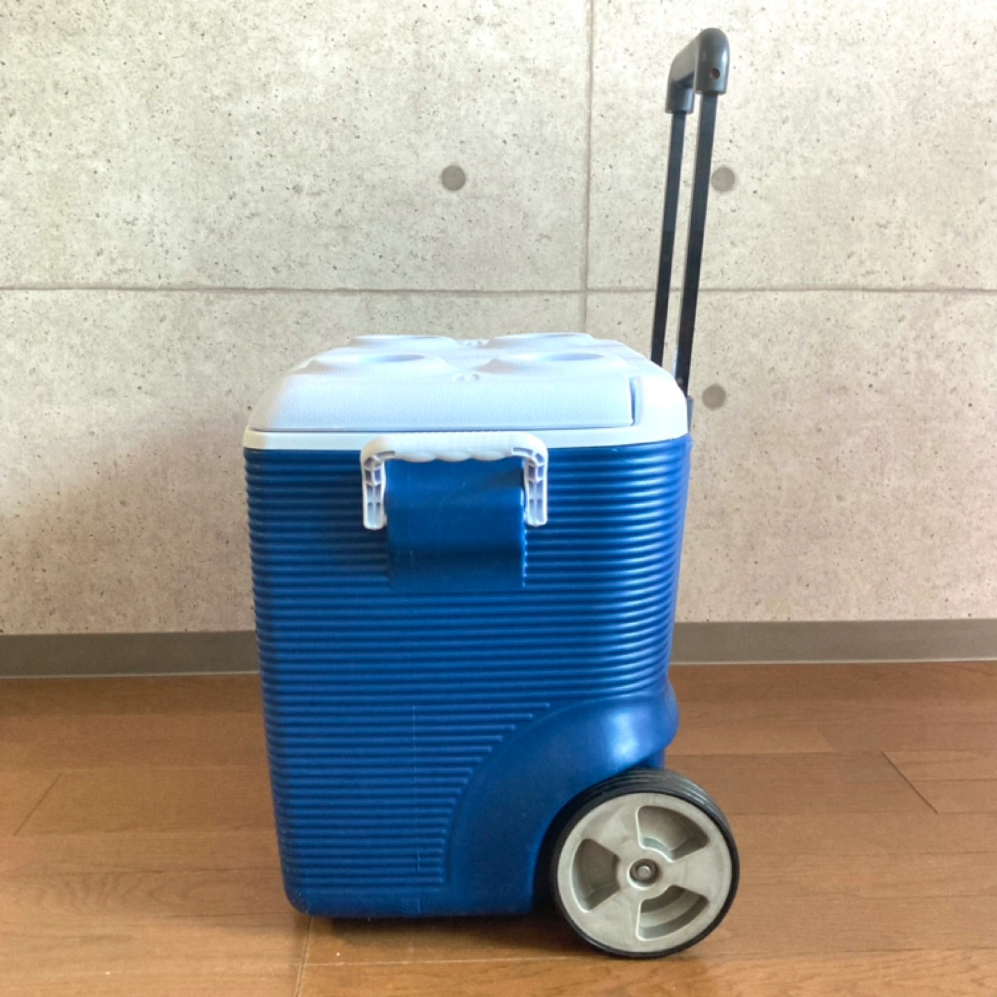 ⭐︎クーラーボックス キャンプ バーベキュー アウトドア ラバーメイド rubbermaidの写真5枚目