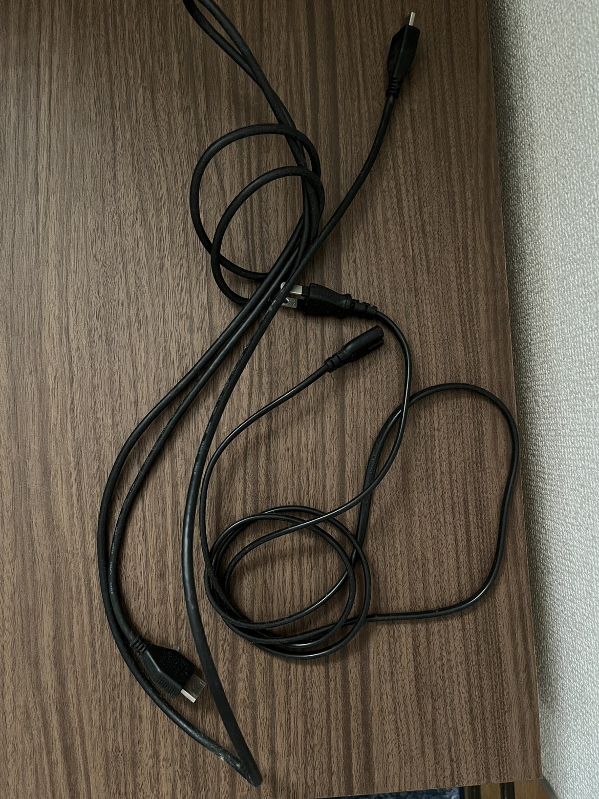 PS4（コントローラー付き）の写真2枚目