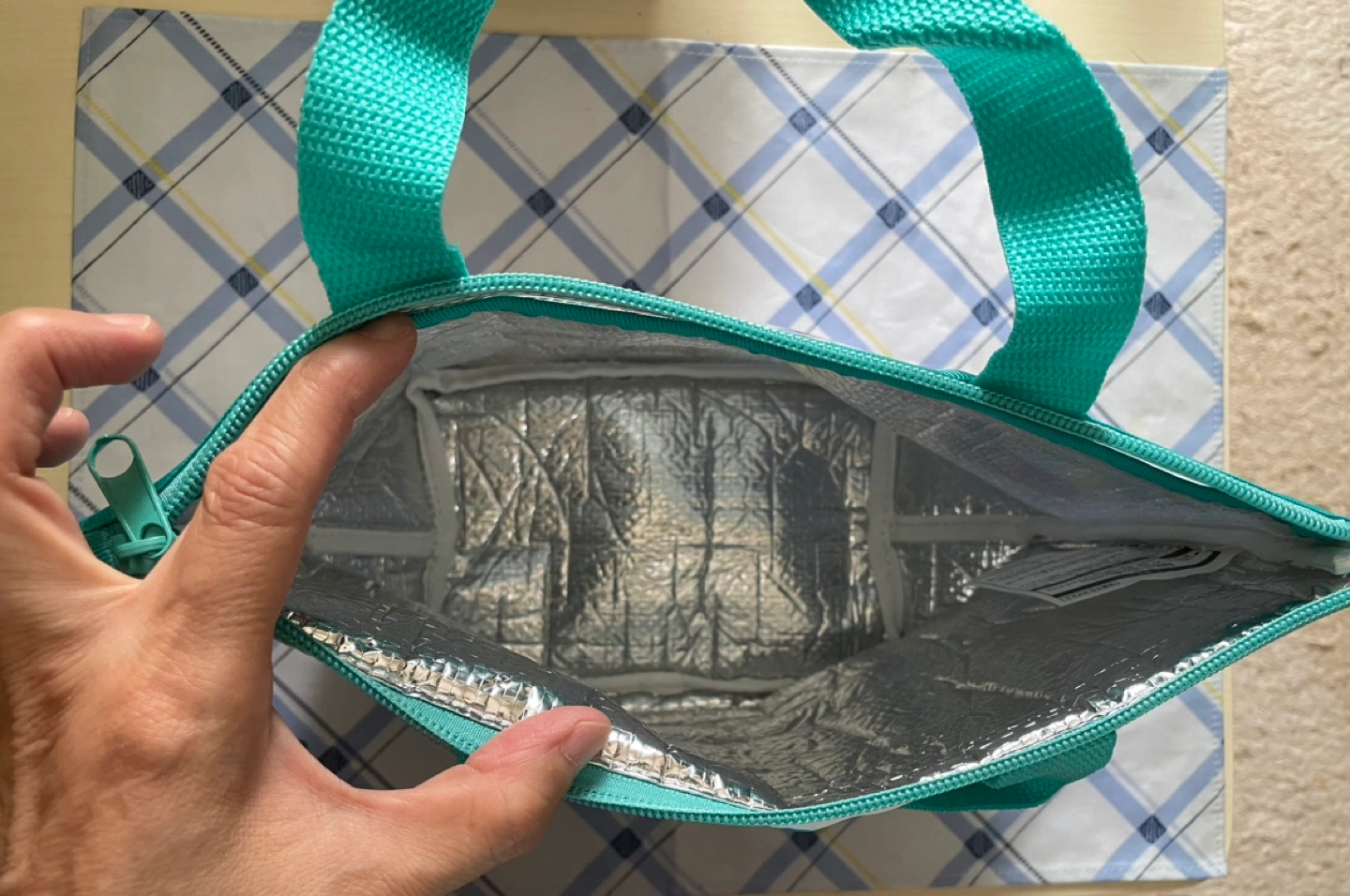 東京ディズニーシーダッフィーと友達保冷バッグ(新品)の写真4枚目