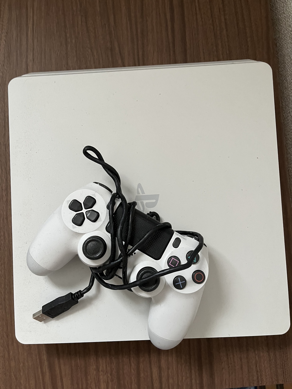 PS4（コントローラー付き）