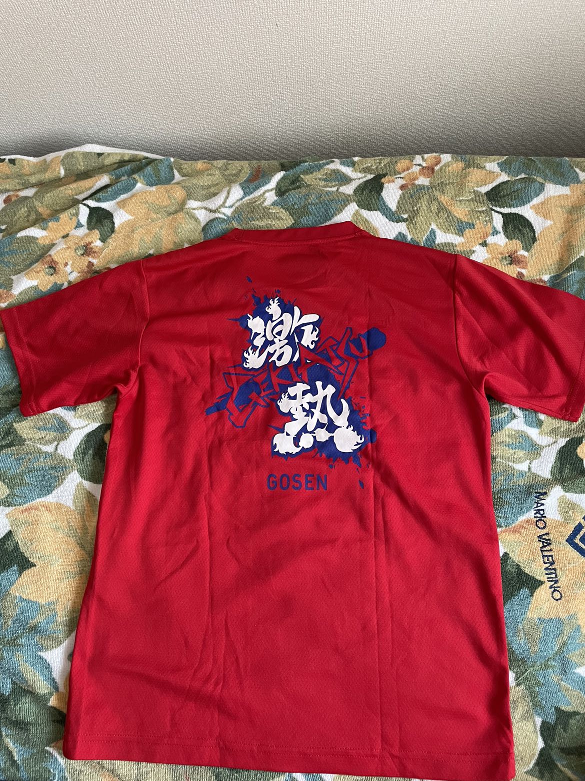 YONEXの記念Tシャツの写真2枚目